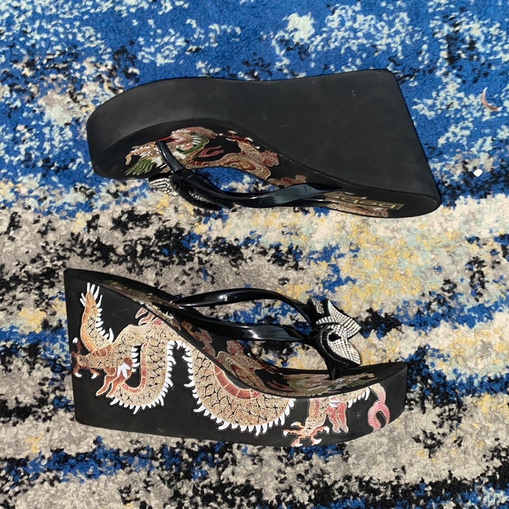 Women Bebe Pool Wedges